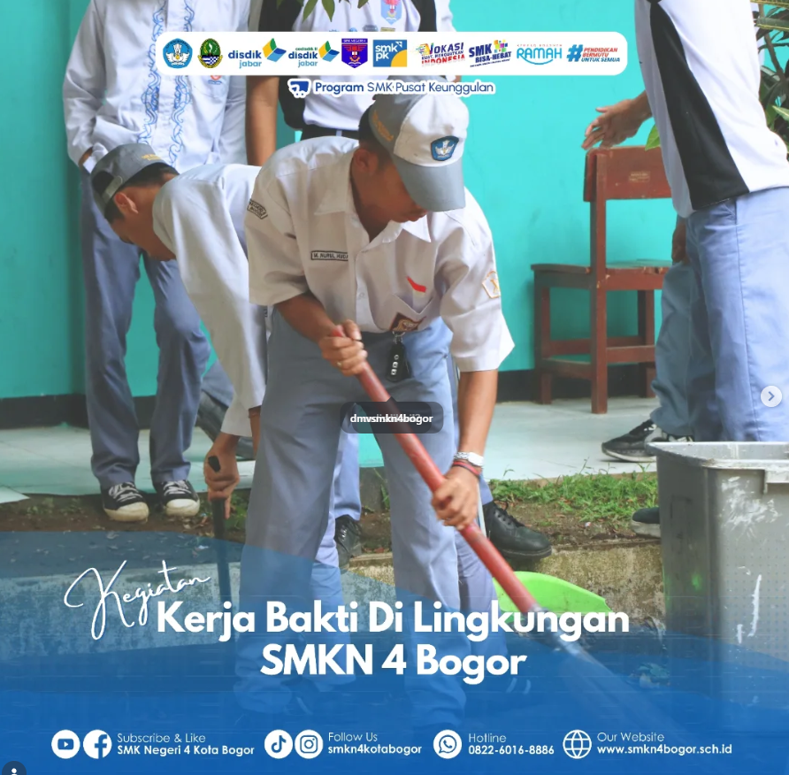 Kerja Bakti Bersih-bersih Lingkungan Sekolah